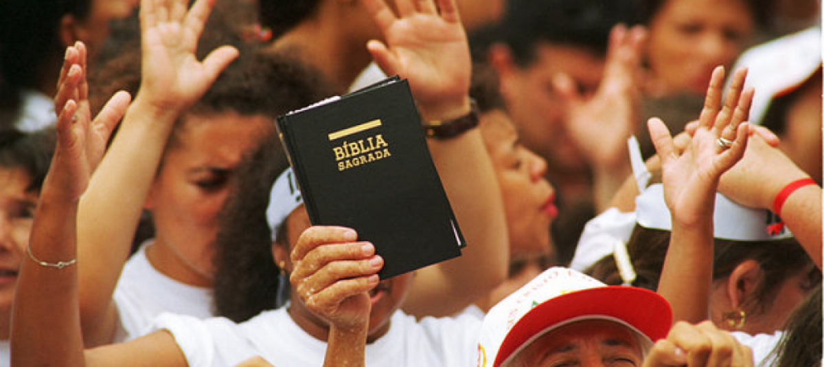 Eleições: Puxadas por evangélicos, candidaturas de religiosos crescem