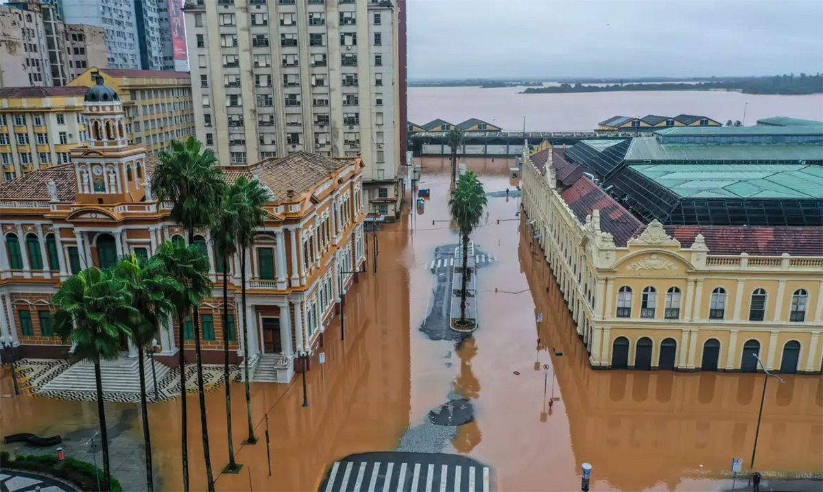 Durante a conversa com o professor Rodrigo Paiva, o Rio Guaíba ultrapassou a marca histórica de 4,77 metros, ocasionando uma enchente sem precedentes na capital gaúcha