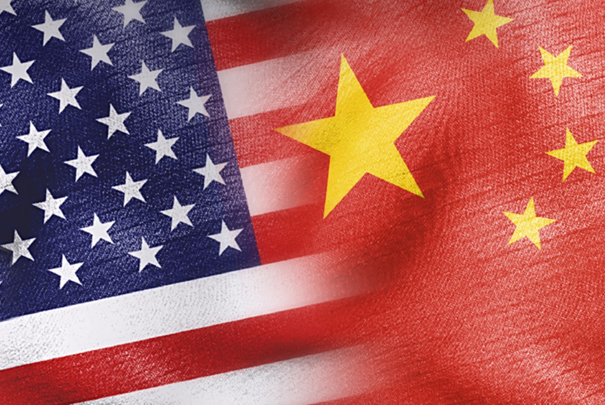 Alinhamento de países à China é provocado pelo “desespero americano de recuperar a sua hegemonia, com o ‘América grande outra vez’”, diz o economista