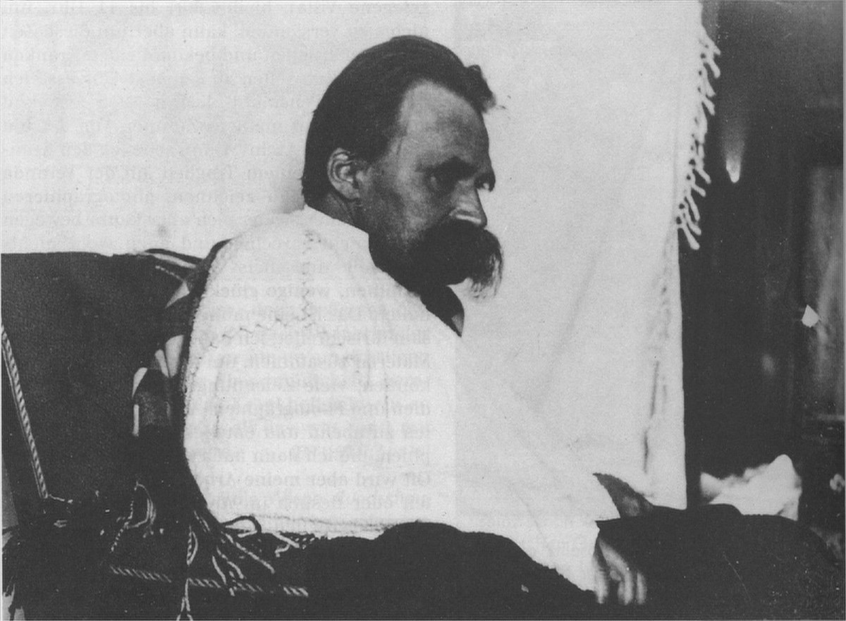 A desnazificação do pensamento de Nietzsche e sua liberdade radical contra a servidão ideológica. Entrevista especial com Alberto Giacomelli É ingênuo e enganoso fundamentar no aristocratismo as compreensões reacionárias e ideológicas das ideias nietzschianas. O ‘Nietzsche-Archiv’, organizado por Elisabeth Förster-Nietzsche, inaugurou os usos protonazistas da filosofia desse pensador