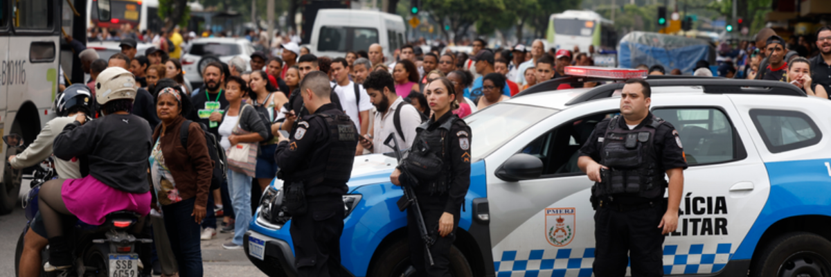 Megaoperação no Rio tem saldo de 64 mortos, sendo 4 policiais: Bope permanece na mata à procura de corpos