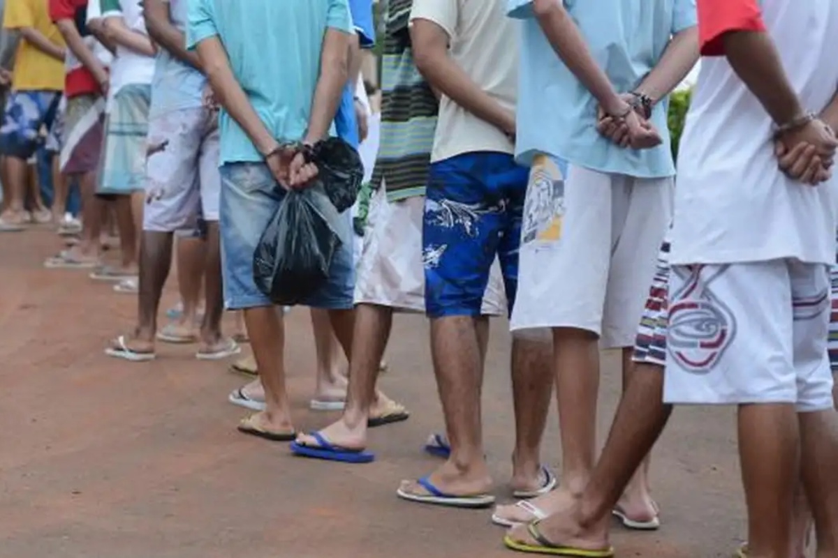 ​Prevenção da violência, enfrentamento da criminalidade e recuperação de jovens em conflito com a lei dependem de políticas que ultrapassem o punitivismo penal, defende o advogado