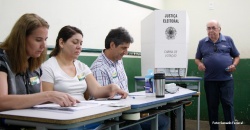 Cresce o número de eleitores acima de 70 anos, enquanto o de eleitores jovens segue em queda no Vale do Sinos